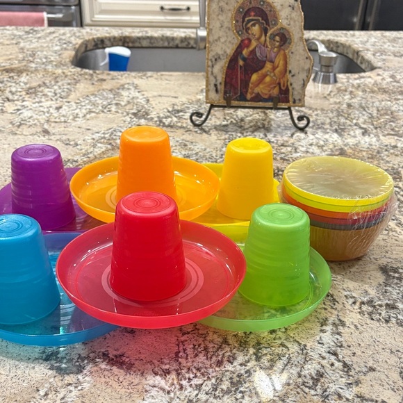 Vibrant Multicolor Dinnerware Set - Picture 2 of 6